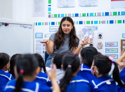 teacher-teaching